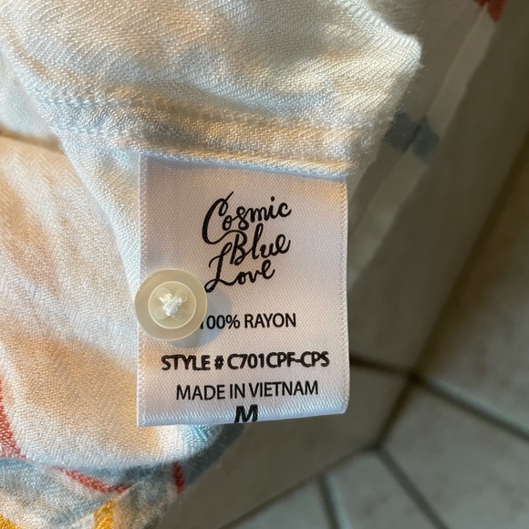 Short sleeve button down - Picture 2 of 2